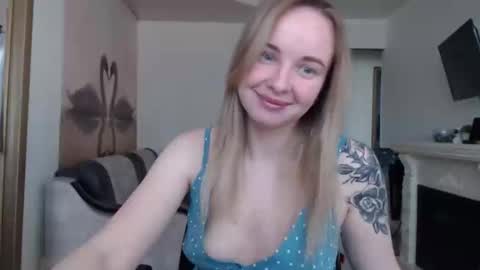 leggywily25 online show from 05-07-26, 06:30