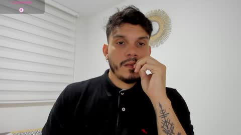 Snapshot of legolas_15 chatting on 12-13-24, 03:27 Alejandro online show from 12-13-24, 03:27