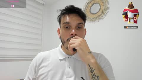 Snapshot of legolas_15 chatting on 12-15-24, 01:57 Alejandro online show from 12-15-24, 01:57