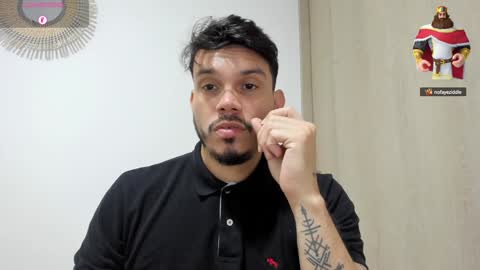 Snapshot of legolas_15 chatting on 12-15-24, 10:39 Alejandro online show from 12-15-24, 10:39