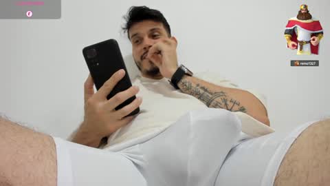 Snapshot of legolas_15 chatting on 12-16-24, 04:55 Alejandro online show from 12-16-24, 04:55