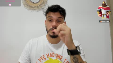 Snapshot of legolas_15 chatting on 12-21-24, 12:27 Alejandro online show from 12-21-24, 12:27