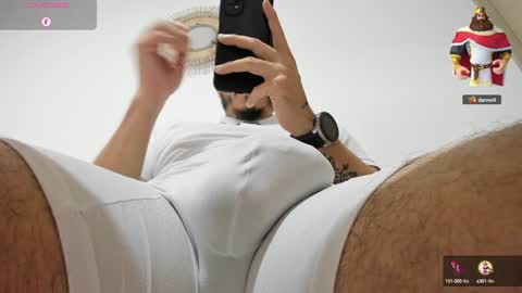 Snapshot of legolas_15 chatting on 12-24-24, 04:30 Alejandro online show from 12-24-24, 04:30