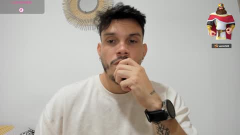 Snapshot of legolas_15 chatting on 12-31-24, 01:08 Alejandro online show from 12-31-24, 01:08