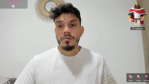 Snapshot of legolas_15 chatting on 01-02-25, 12:35 Alejandro online show from 01-02-25, 12:35