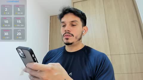 Snapshot of legolas_15 chatting on 11-05-25, 10:48 Alejandro online show from 11-05-25, 10:48