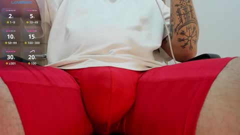 Snapshot of legolas_15 chatting on 11-09-25, 11:14 Alejandro online show from 11-09-25, 11:14