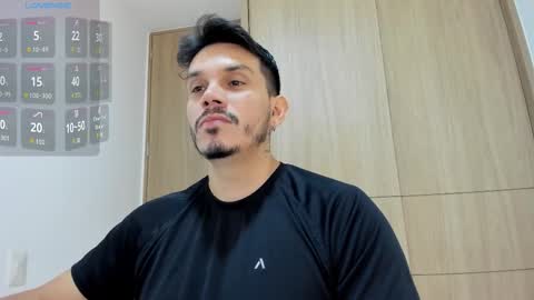 Snapshot of legolas_15 chatting on 11-15-25, 10:01 Alejandro online show from 11-15-25, 10:01