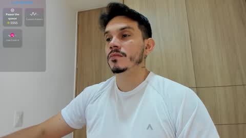 Snapshot of legolas_15 chatting on 11-16-25, 10:54 Alejandro online show from 11-16-25, 10:54