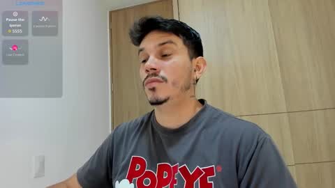 Snapshot of legolas_15 chatting on 11-25-25, 12:32 Alejandro online show from 11-25-25, 12:32