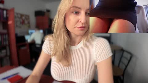 LegsLONG online show from 12-27-24, 09:28