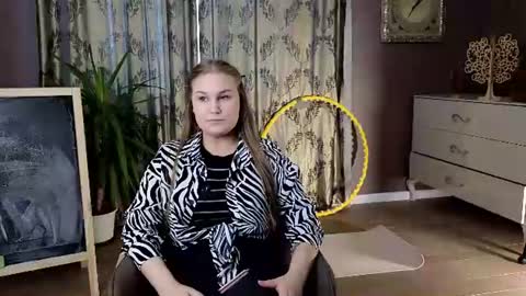 Snapshot of lehernadez chatting on 08-02-26, 12:58 Jennifer online show from 08-02-26, 12:58