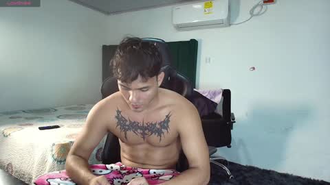  Lei  online show from 02-05-25, 01:37