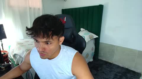 Snapshot of lei_77 chatting on 03-18-26, 09:40 Lei online show from 03-18-26, 09:40