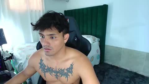 Snapshot of lei_77 chatting on 03-26-26, 09:42 Lei online show from 03-26-26, 09:42