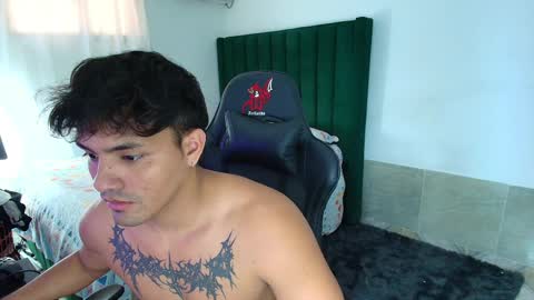 Snapshot of lei_77 chatting on 03-29-26, 08:20 Lei online show from 03-29-26, 08:20