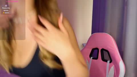 leiakiss online show from 07-04-26, 10:54
