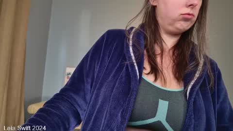 Snapshot of leiaswift chatting on 12-01-24, 07:36 Leia Swift online show from 12-01-24, 07:36