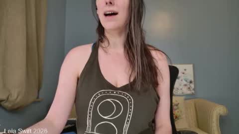 Leia Swift online show from 01-16-26, 03:05