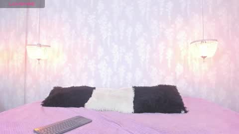 LEIGH ANGELS online show from 12-02-25, 08:37