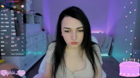 Leighla online show from 11-24-25, 06:46