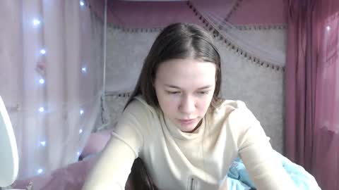 leila_bambi_ online show from 12-22-25, 05:21