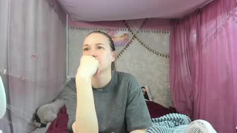 Snapshot of leila_bambi_ chatting on 04-22-26, 02:07 leila_bambi_ online show from 04-22-26, 02:07