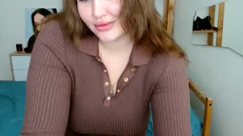 Leila online show from 07-06-26, 04:53