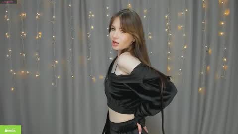 leiladream online show from 09-11-25, 04:34