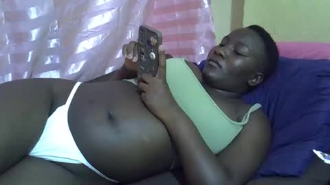 leilah_cute19 online show from 05-13-26, 07:22