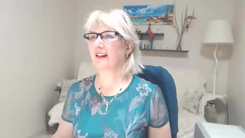 Leila Kinky online show from 02-21-25, 08:07