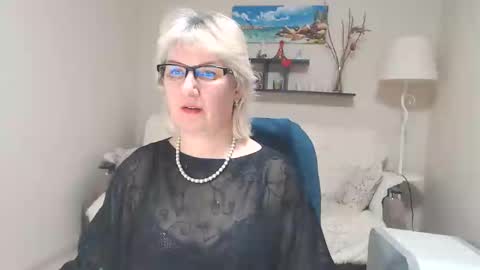 Leila Kinky online show from 02-25-25, 09:53