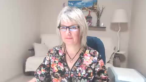 Leila Kinky online show from 06-25-26, 04:45