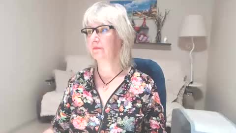 Leila Kinky online show from 06-25-26, 05:12