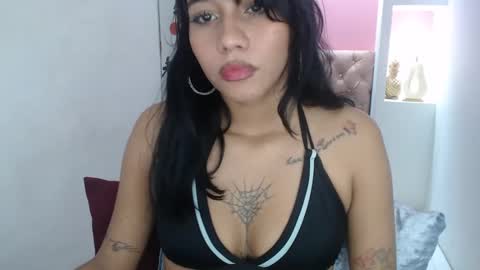 Snapshot of leilasweetxx chatting on 12-23-24, 08:55 Mar online show from 12-23-24, 08:55