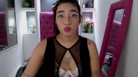 Snapshot of leilasweetxx chatting on 01-03-25, 04:44 Mar online show from 01-03-25, 04:44