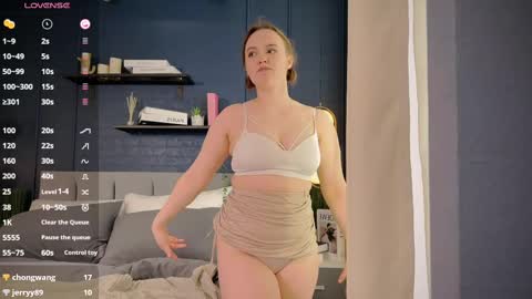 Lela online show from 02-12-25, 10:04