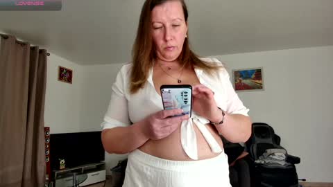 YOUR ELENA online show from 01-15-25, 11:21