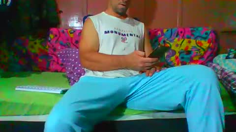 Snapshot of lemao77 chatting on 11-16-25, 04:01 SEX MASTER online show from 11-16-25, 04:01
