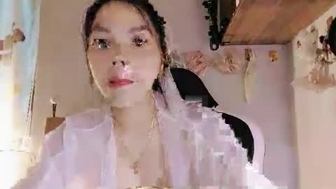 Snapshot of lemon8386 chatting on 06-15-26, 06:48 lemon8386 online show from 06-15-26, 06:48