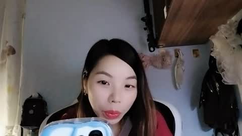Snapshot of lemon8386 chatting on 06-28-26, 03:40 lemon8386 online show from 06-28-26, 03:40