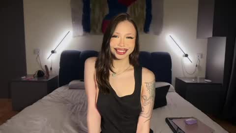 Snapshot of lemonandpeach chatting on 03-01-26, 10:23 2 shy lemons 1 peach online show from 03-01-26, 10:23