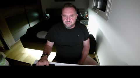 Snapshot of lemouth006 chatting on 10-12-25, 05:06 Ange online show from 10-12-25, 05:06