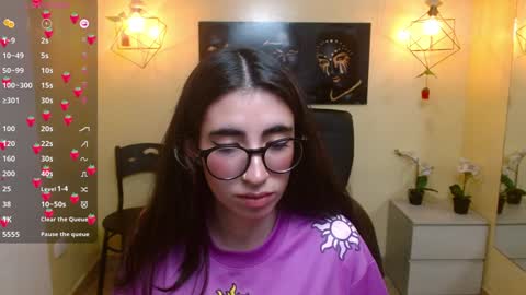 Lena online show from 02-06-25, 07:51