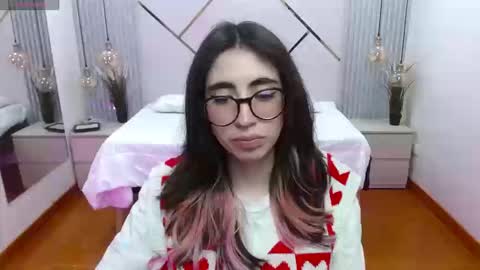 Lena online show from 09-08-25, 08:41