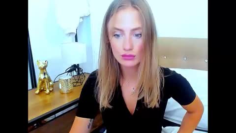 Snapshot of lena_sexi chatting on 09-12-25, 07:36 lena_sexi online show from 09-12-25, 07:36