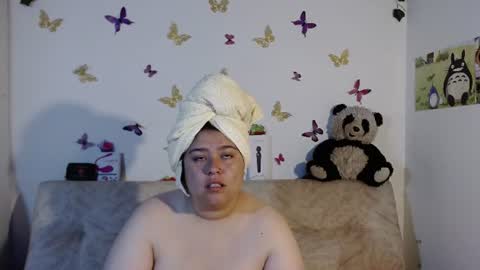Snapshot of lena_turner_ chatting on 07-15-26, 05:40 Lena online show from 07-15-26, 05:40