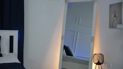 Lena online show from 10-17-25, 01:46