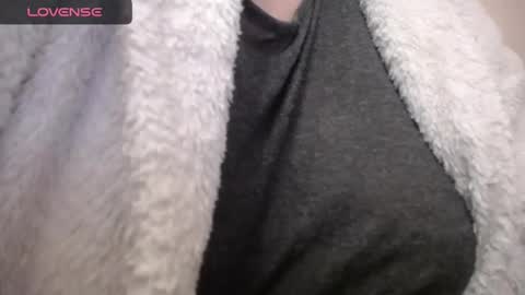 lenagolden online show from 03-06-25, 07:32