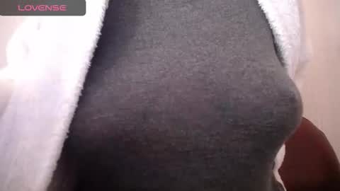 lenagolden online show from 10-28-25, 12:09